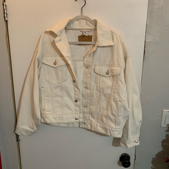 Oversize denim jacket - Picture 2 of 8